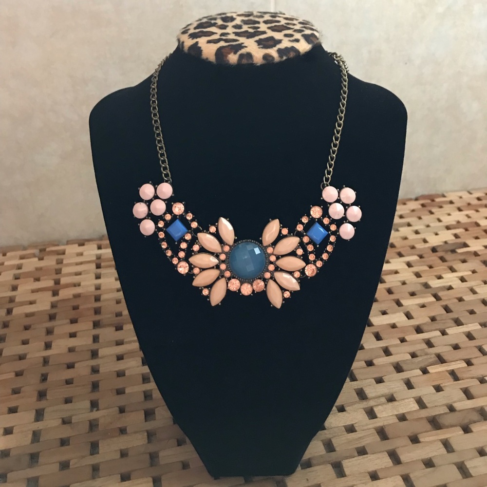 Bauble Bar bib necklace